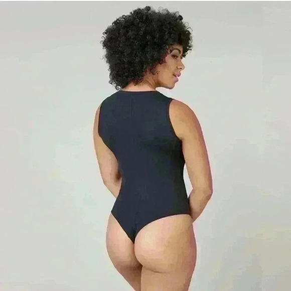 Spanx Suit Yourself V-Neck Tank Bodysuit, Size XL - Picture 3 of 13